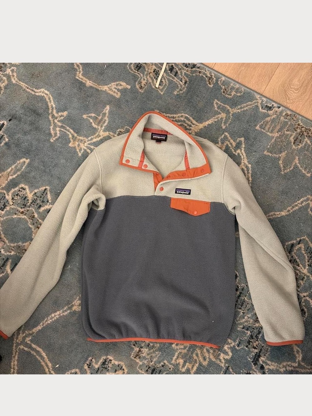 Patagonia women turquoise and peach synchilla